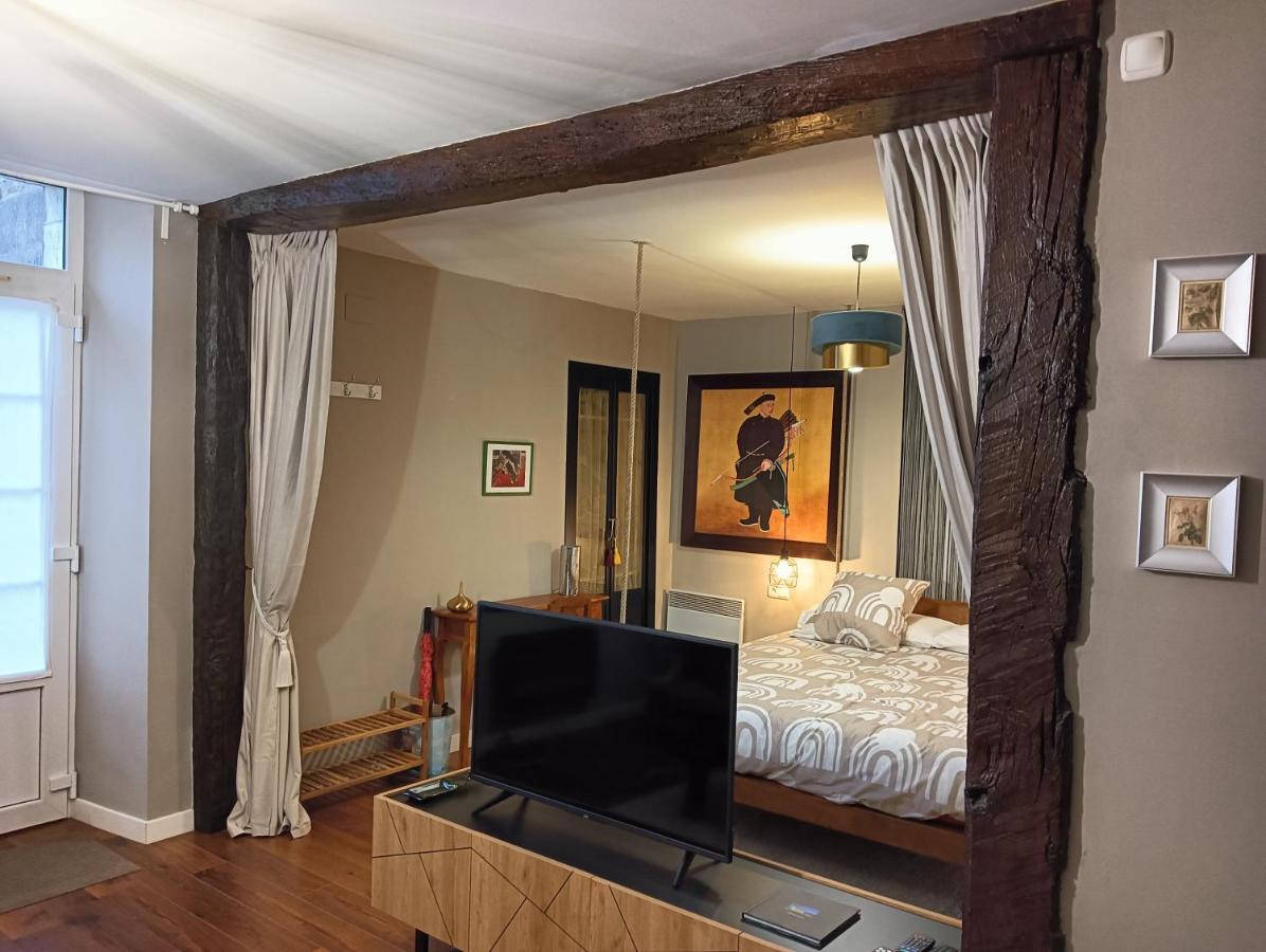 Chatescos - Estudio En Chateau Bagian luar foto